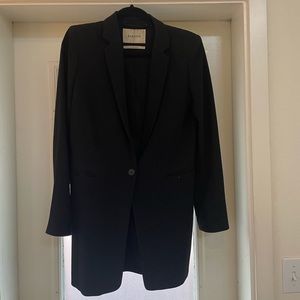 Aritzia Babaton black blazer